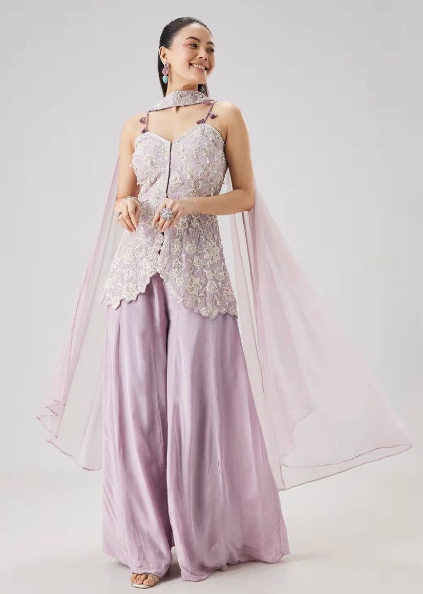 Outfit and mood inspiration for Malaysia · Wedding - Women